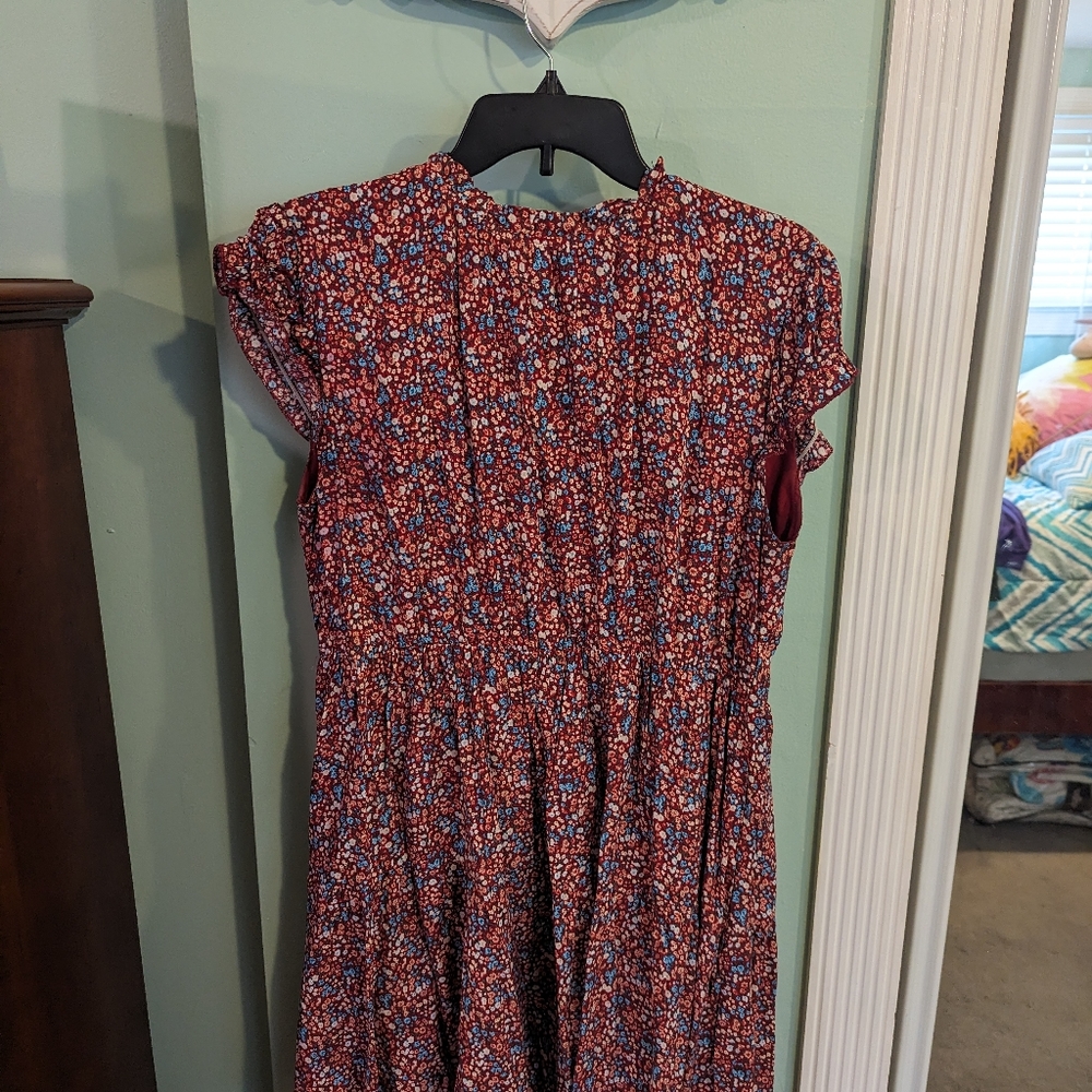 sleeveless ruffle flowy dress - Picture 2 of 4